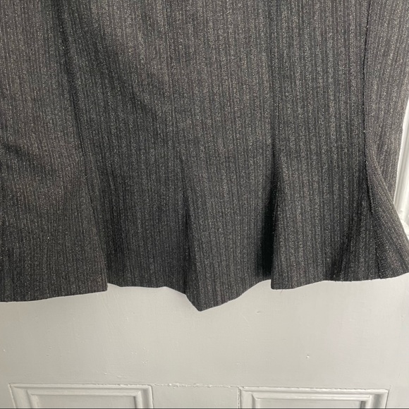 Mexx wool blended skirt with cute back frill & high low look below knee size 8 - Picture 5 of 6